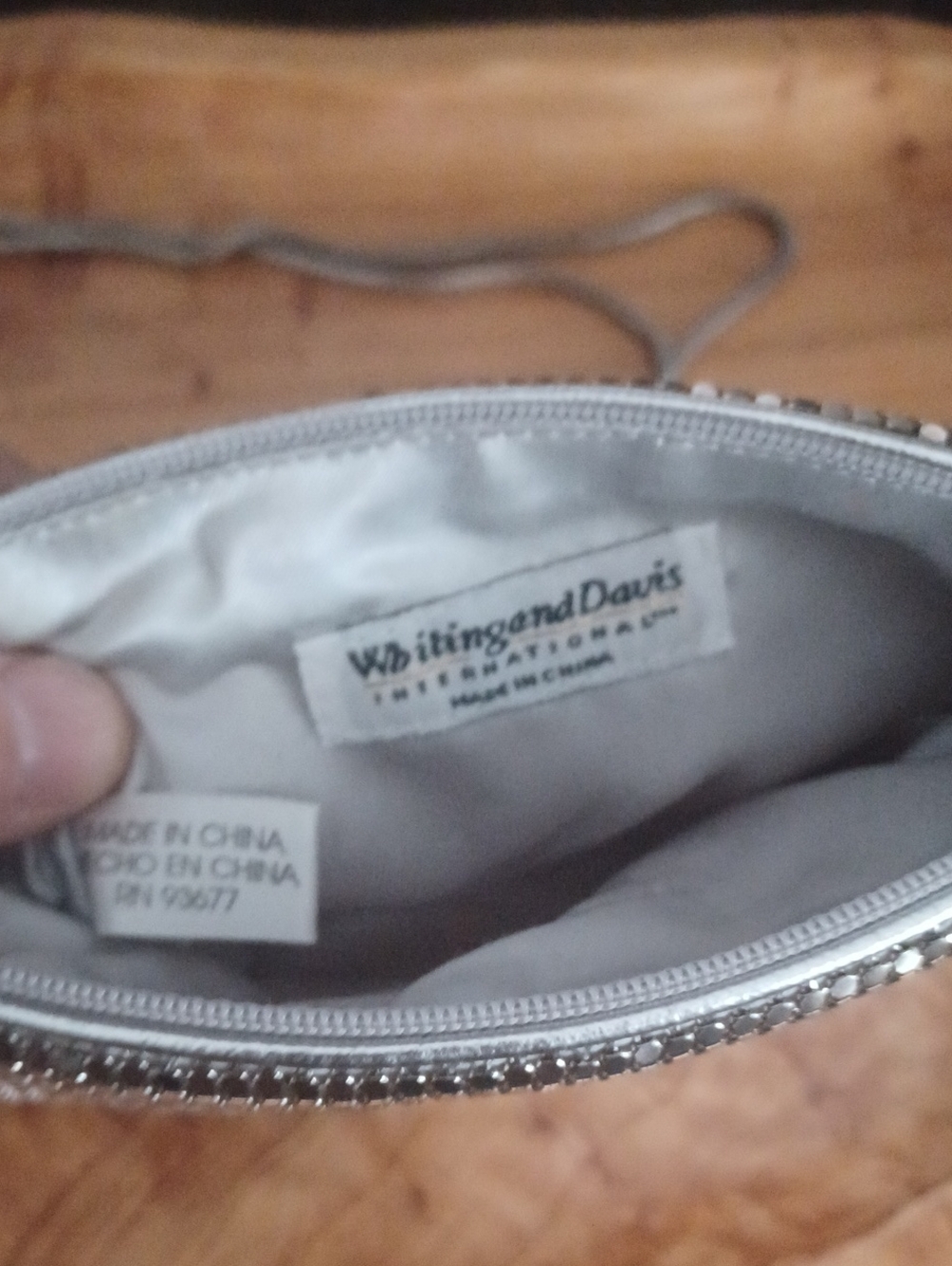 Whiting & Davis Silver Mesh Crossbody Shoulder Bag Clutch Zipper Pouch 20"Strap - Picture 5 of 7